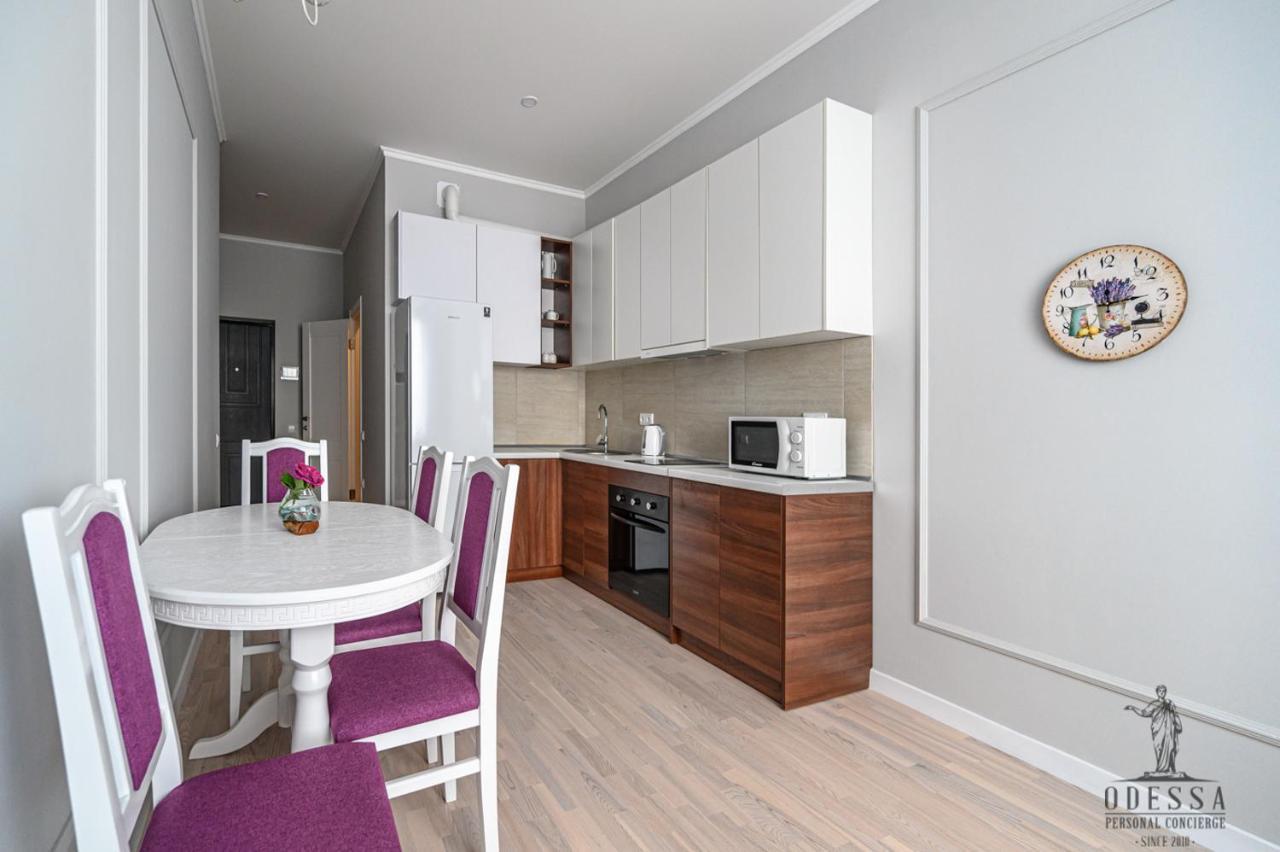 City Center New House Odessa Esterno foto