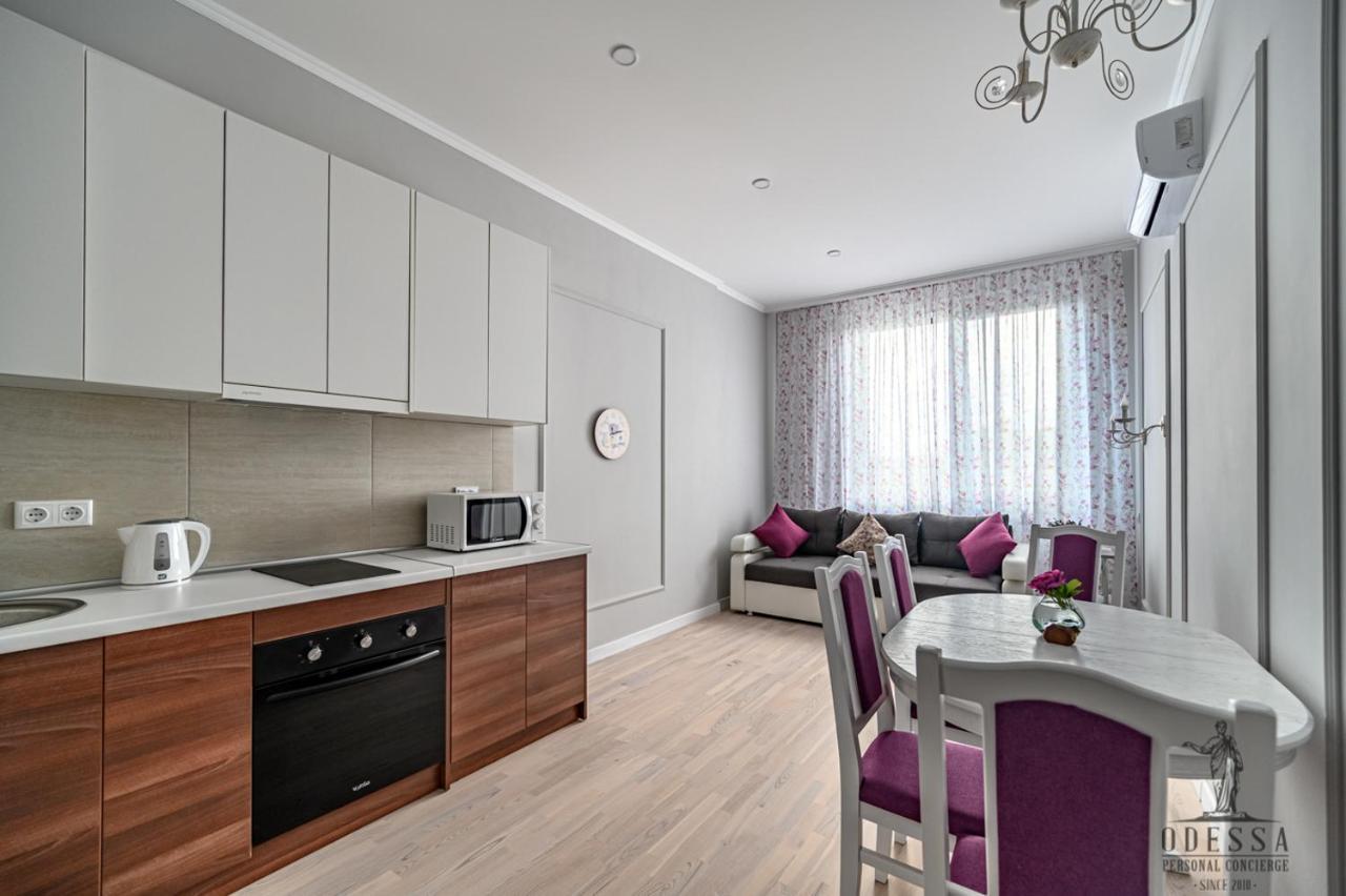 City Center New House Odessa Esterno foto